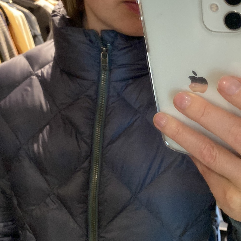 Patagonia Puffer Jacket - Picture 7 of 9